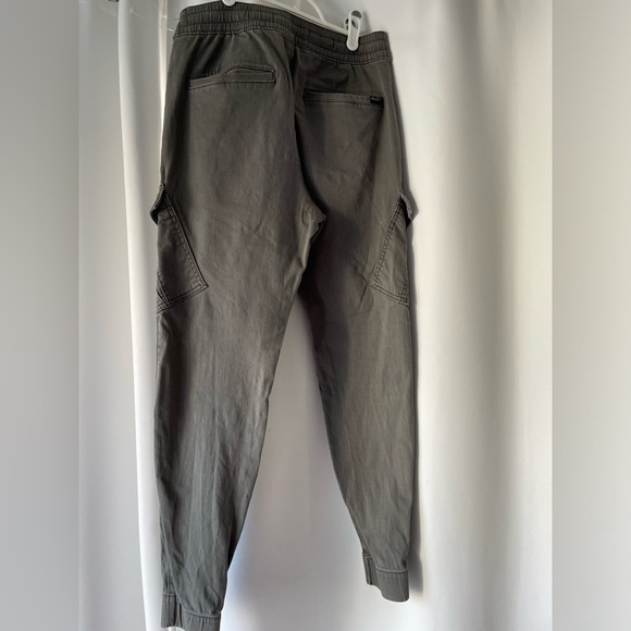 Hollister Men's olive green Cargo jogger utility Pant NWOT size XS fits baggier - Picture 5 of 5